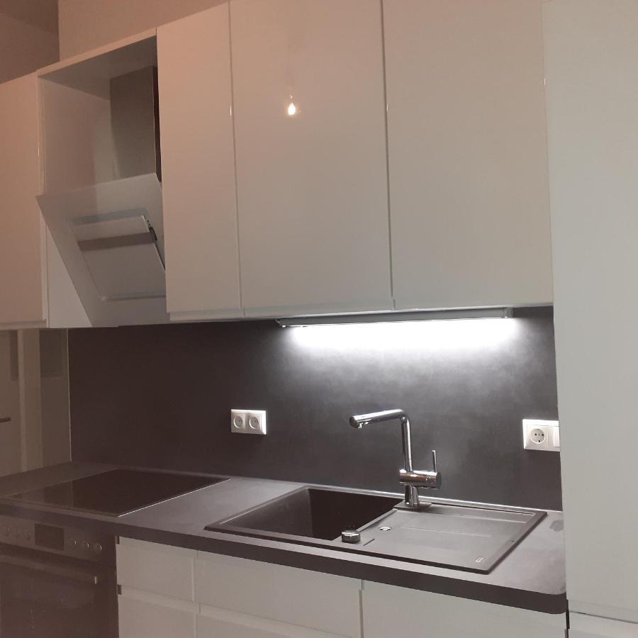 Grosszuegige,98M2 Grosse Wohnung In Stadtnaher Traumlage, Nur 200M Zum Stadtpark Oldenburg Esterno foto